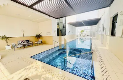 فيلا - 5 غرف نوم - 5 حمامات للايجار في فلل الجميرا 1 - جميرا 1 - جميرا - دبي