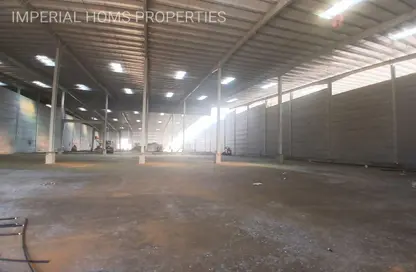 Warehouse - Studio - 2 Bathrooms for rent in Umm Al Thuoob - Umm Al Quwain