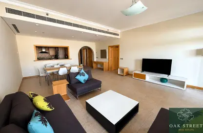 Apartment - 2 Bedrooms - 3 Bathrooms for rent in Al Das - Shoreline Apartments - Palm Jumeirah - Dubai