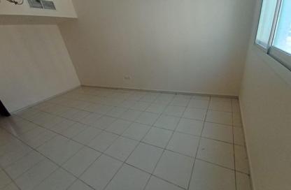 Apartment - 1 Bedroom - 1 Bathroom for rent in Thuraya Al Majaz Building - Al Majaz 3 - Al Majaz - Sharjah