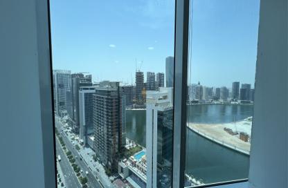 Office Space - Studio - 1 Bathroom for rent in The Prime Tower - Business Bay - Dubai