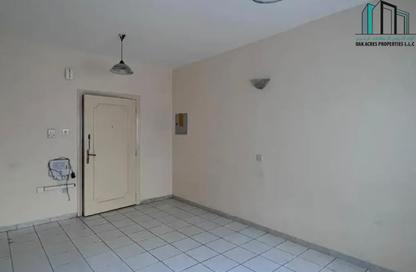 Office Space - Studio - 1 for rent in Bin Suloom 2 - Al Baraha - Deira - Dubai