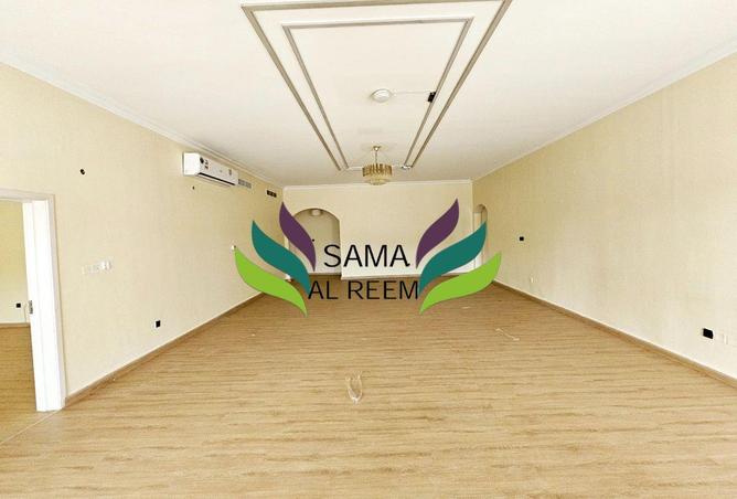 54389131 - صورة العقار 3