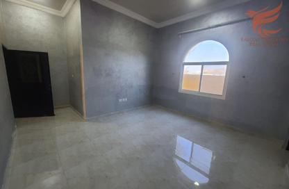 Villa - 5 - 6 for rent in Al Qusaidat - Ras Al Khaimah