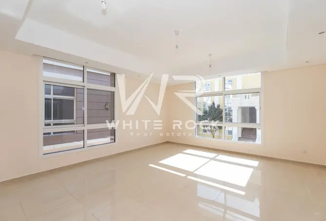 152864538 - Property Image 2