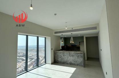 Apartment - 2 - 2 for rent in Golf Gate - Damac Hills - Dubai