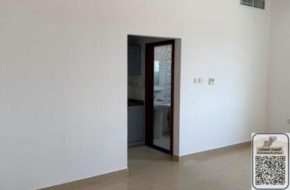 Apartment - Studio - 1 Bathroom for rent in Al Mowaihat 1 - Al Mowaihat - Ajman Apartment - Studio - 1 Bathroom for rent in Al Mowaihat 1 - Al Mowaihat - Ajman