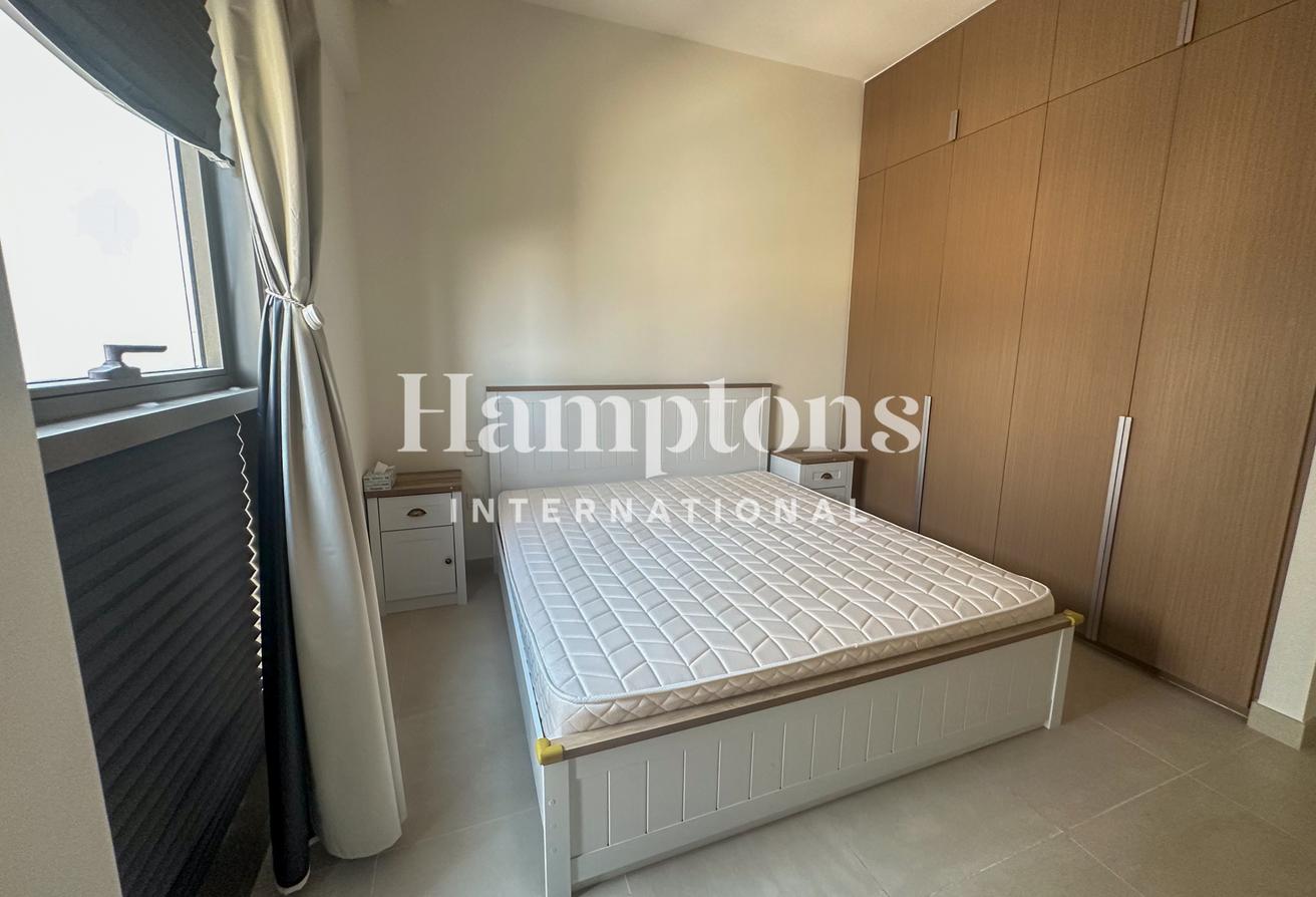 Fully Furnished | High Floor | vacant photo 9