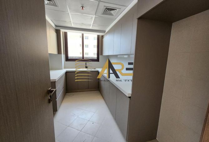121104425 - Property Image 2