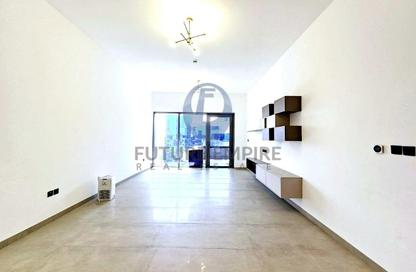 Apartment - 3 Bedrooms - 5 Bathrooms for rent in Lamcy Residence - Oud Metha - Bur Dubai - Dubai