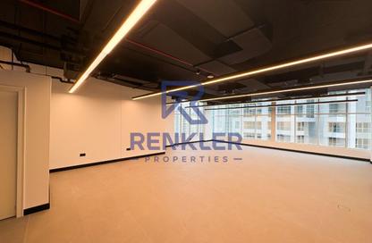 Office Space - Studio - 1 Bathroom for rent in Clover Bay Tower - Business Bay - Dubai