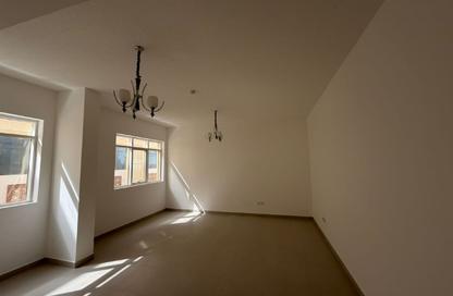 Apartment - 2 Bedrooms - 3 Bathrooms for rent in Al Ameera Village - Ajman