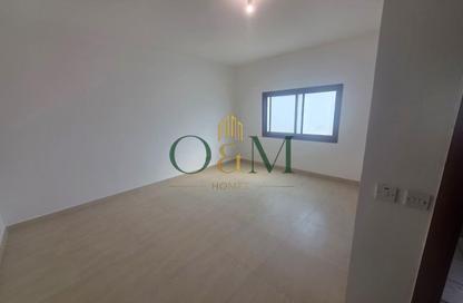 Apartment - 1 - 2 for rent in Khalifa City A - Khalifa City - Abu Dhabi