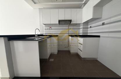 Apartment - 1 Bedroom - 2 Bathrooms for rent in Jumeirah Garden City - Al Satwa - Dubai