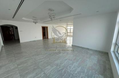Apartment - 3 - 5 for rent in Al Majaz 3 - Al Majaz - Sharjah Apartment - 3 - 5 for rent in Al Majaz 3 - Al Majaz - Sharjah