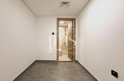Apartment - 3 Bedrooms - 4 Bathrooms for rent in Riviera Tower - Al Majaz 3 - Al Majaz - Sharjah Apartment - 3 Bedrooms - 4 Bathrooms for rent in Riviera Tower - Al Majaz 3 - Al Majaz - Sharjah