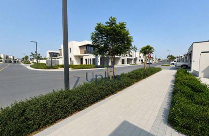 Villa - 4 - 5 for sale in Jebel Ali Village Villas - Jebel Ali Village - Jebel Ali - Dubai