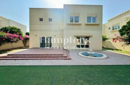 Villa - 3 Bedrooms - 3 Bathrooms for rent in Meadows 9 - Meadows - Dubai