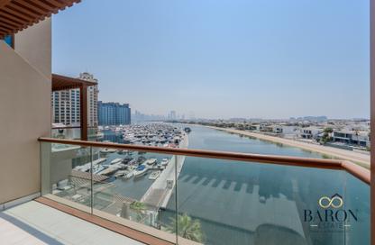 Apartment - Studio - 1 for rent in Palm Views West - Palm Views - Palm Jumeirah - Dubai