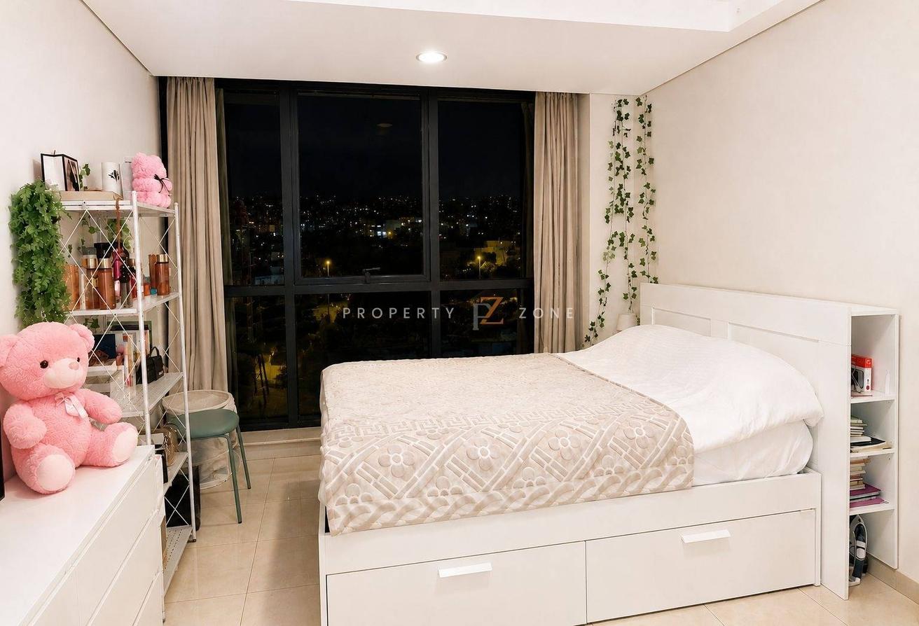 Spacious Fully Furnished Studio | Close to Metro photo 4