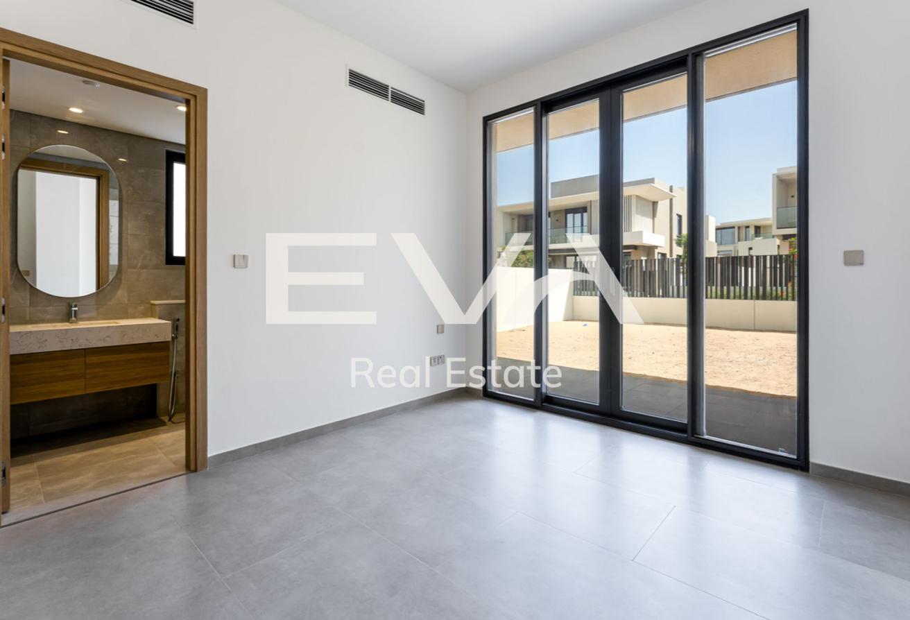 BRAND NEW | VACANT | SPACIOUS LAYOUT photo 12