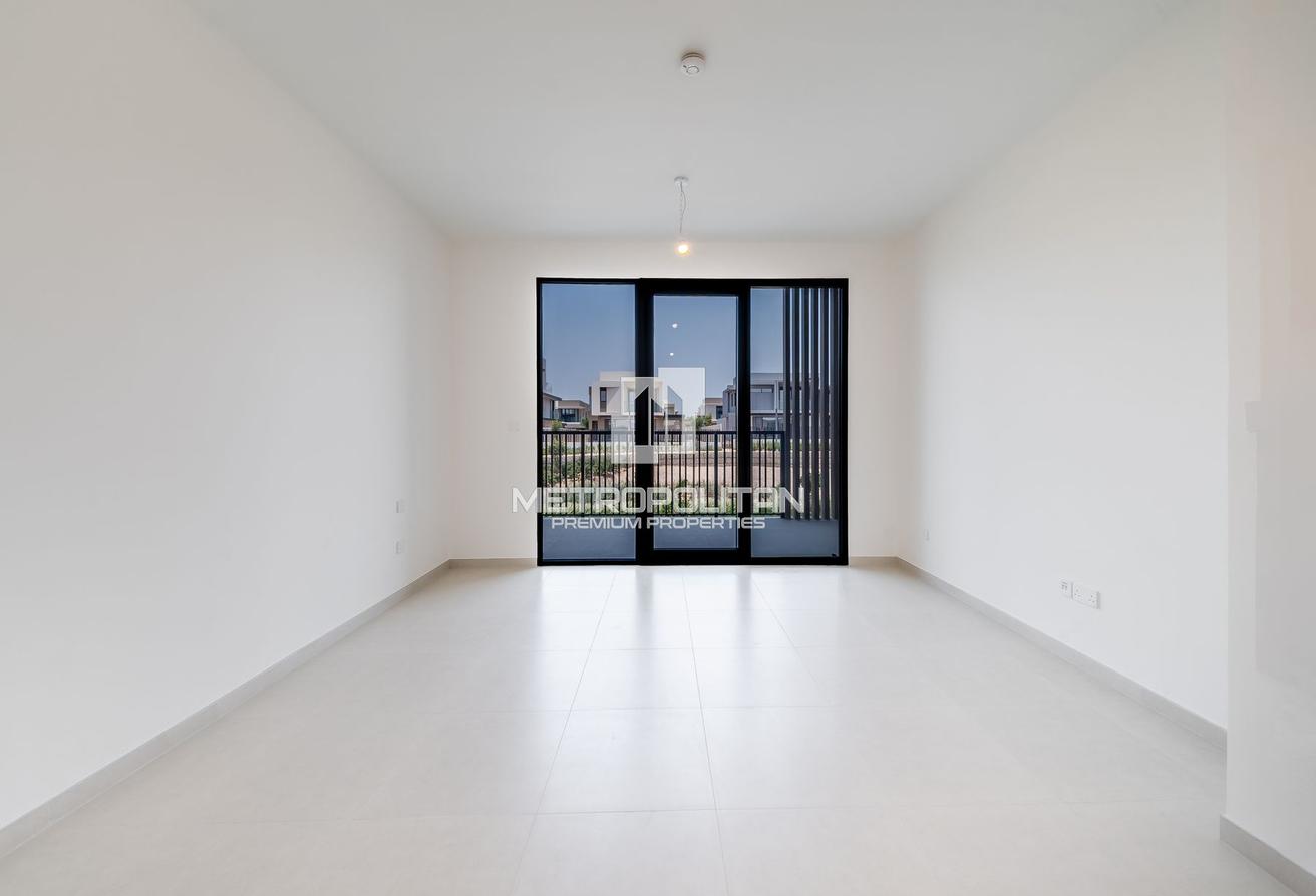 Spacious 4 BR+M | Landscaped Garden | End Unit photo 28