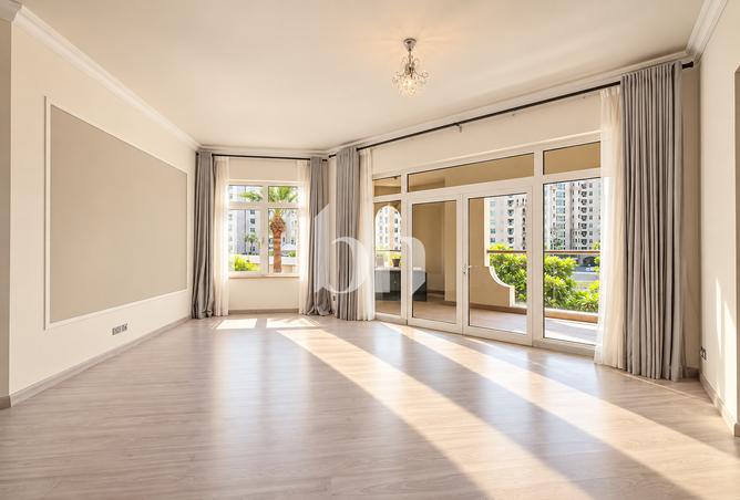 3-bed apartment in Al Basri · Beach access · Park view — photo 3