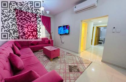 Apartment - 2 Bedrooms - 2 Bathrooms for rent in Corniche Tower - Ajman Corniche Road - Ajman
