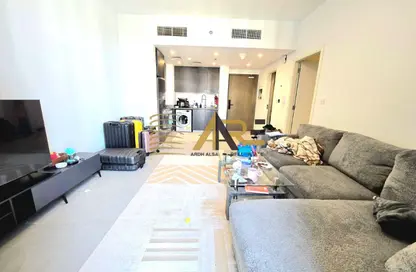 شقة - غرفة نوم - 2 حمامات للايجار في حي نسيج - الجادة - الشارقة