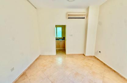 Apartment - Studio - 1 Bathroom for rent in Fire Station Road - Muwaileh - Sharjah