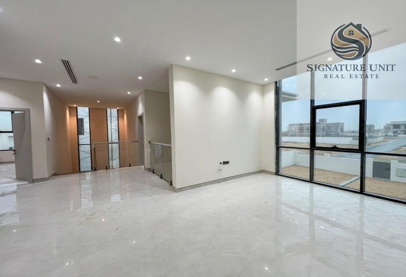 Brand New 5BR Villa | Majlis | Spacious Living photo 4