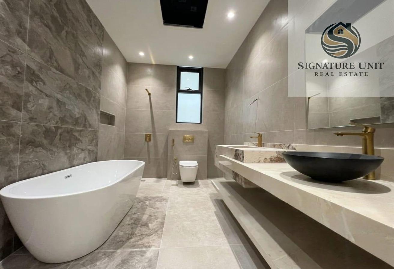 Brand New 5BR Villa | Majlis | Spacious Living photo 12