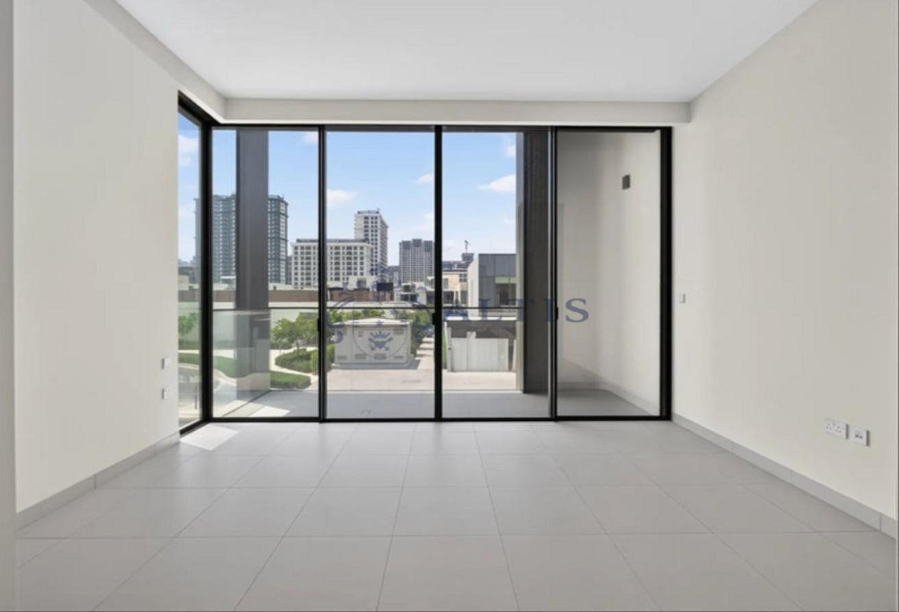 5BR Luxury Villa | Brand New | Premium Location photo 7