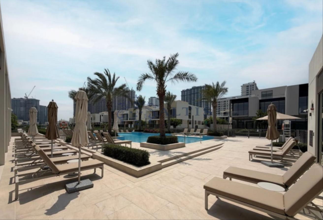 5BR Luxury Villa | Brand New | Premium Location photo 11