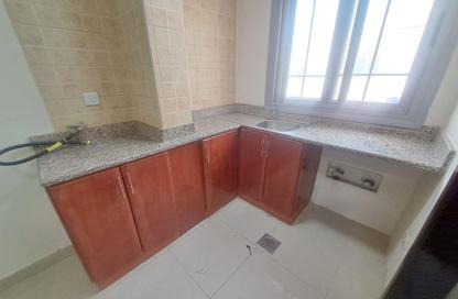 Apartment - Studio - 1 for rent in Fire Station Road - Muwaileh - Sharjah