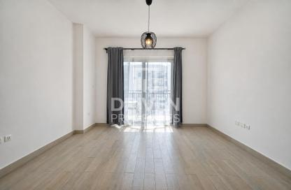 Apartment - Studio - 1 for rent in Waters Edge - Yas Island - Abu Dhabi