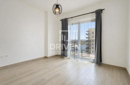 Apartment - Studio - 1 for rent in Waters Edge - Yas Island - Abu Dhabi