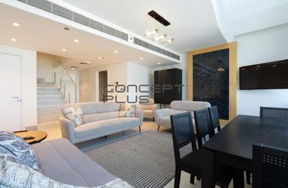 Duplex - 1 Bedroom - 2 Bathrooms for rent in Sky Gardens - DIFC - Dubai