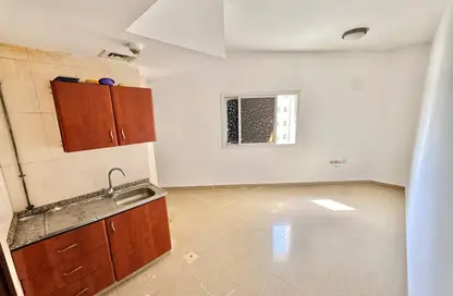 Apartment - Studio - 1 Bathroom for rent in Fire Station Road - Muwaileh - Sharjah