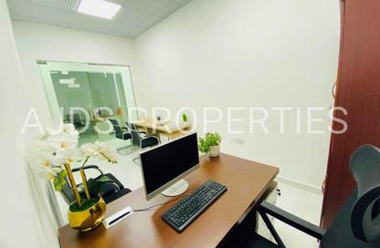Office Space - Studio - 1 Bathroom for rent in Red Avenue - Al Garhoud - Dubai