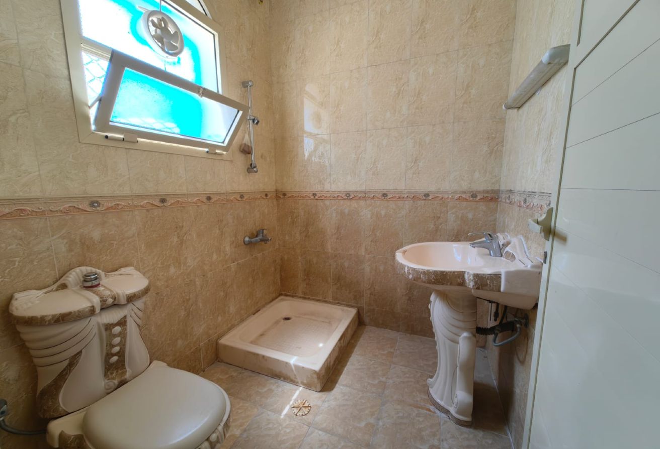 SPACIOUS VILLA |3BHK+MAIDSROOM |BIG COMPOUND|RAK