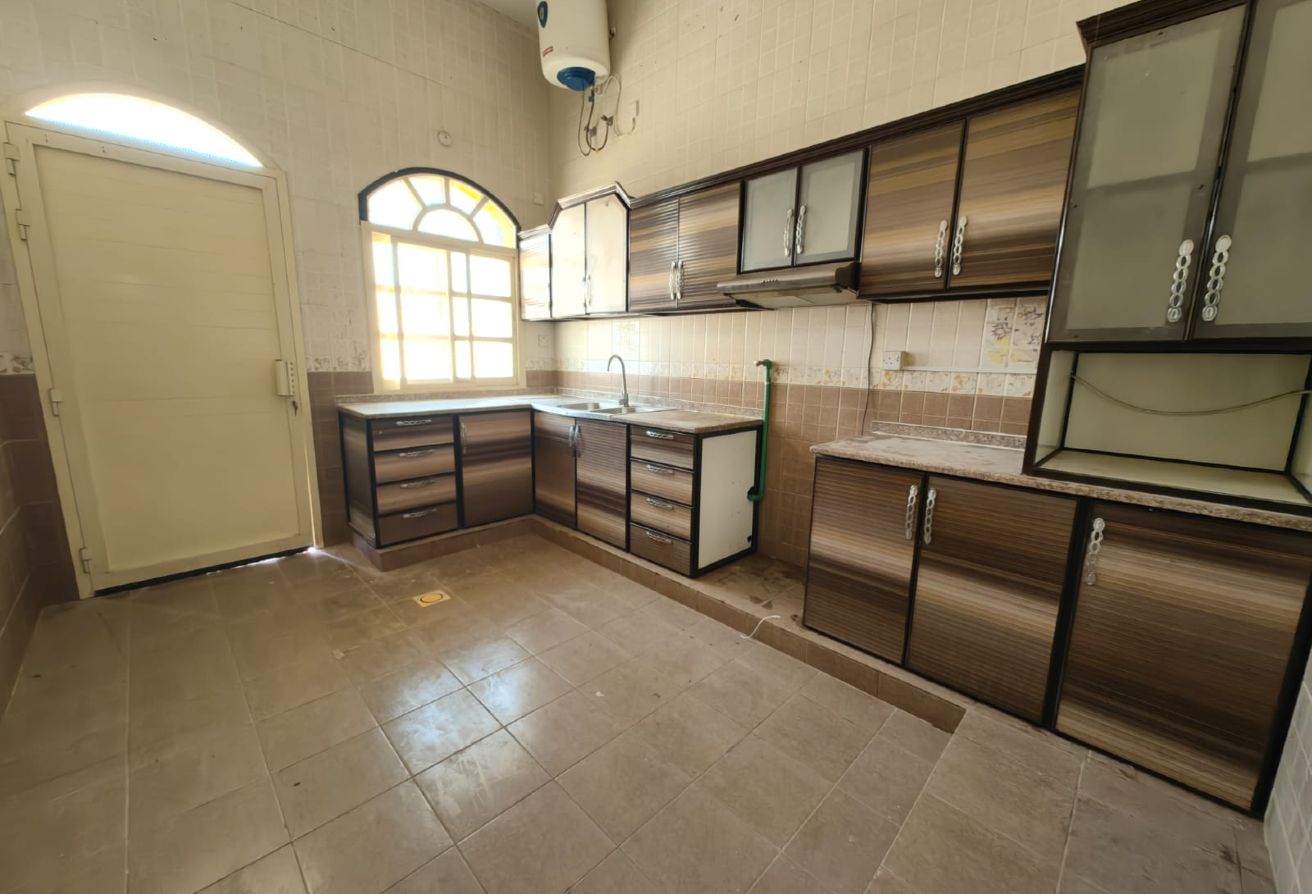 SPACIOUS VILLA |3BHK+MAIDSROOM |BIG COMPOUND|RAK