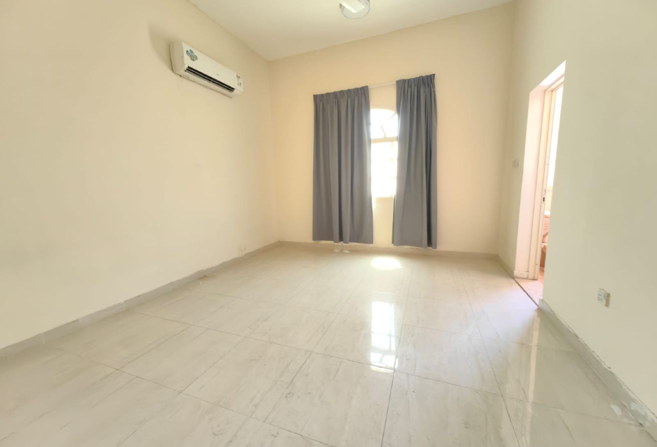 SPACIOUS VILLA |3BHK+MAIDSROOM |BIG COMPOUND|RAK