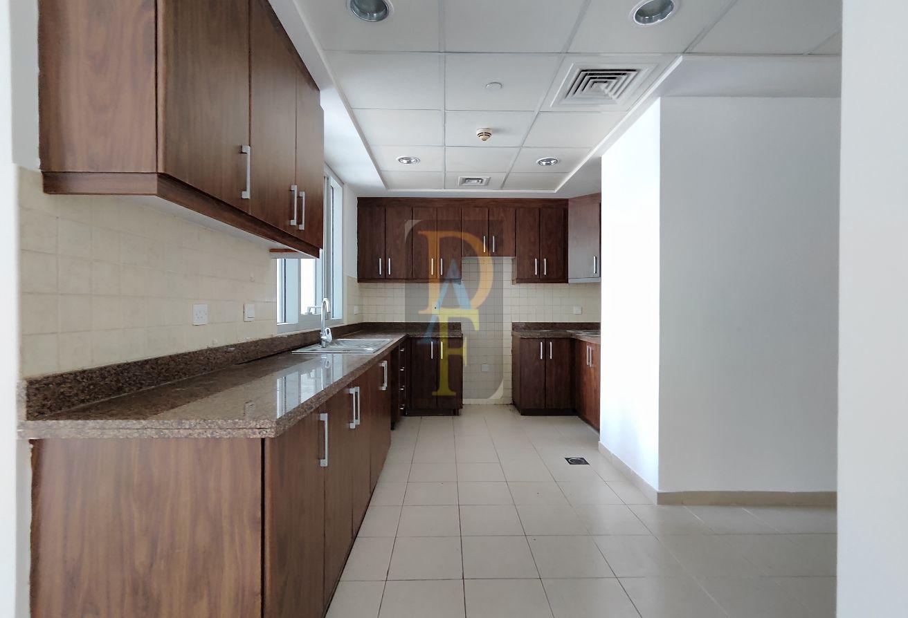 Bright |Proper 1 Bhk+Store |Ready To Move|Nr Metro photo 7