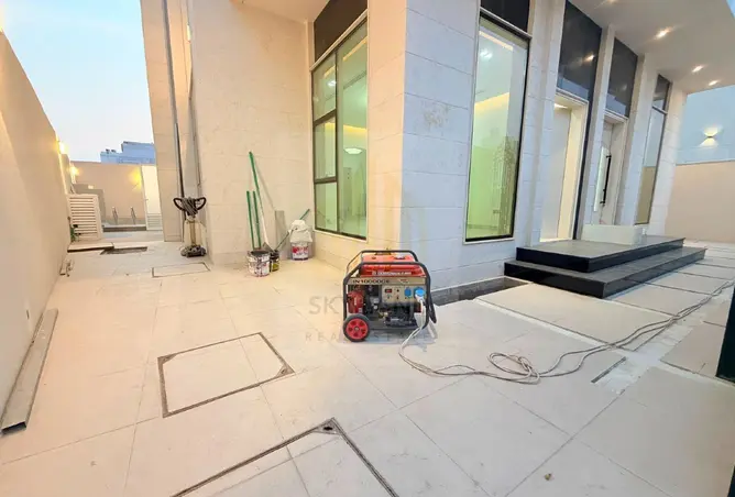 136113601 - Property Image 3