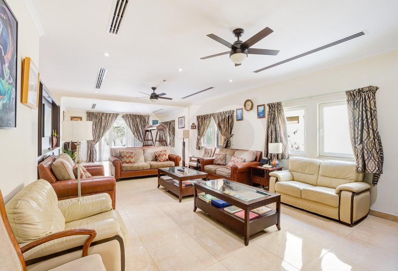 Great Condition | Extended BUA | AMC Included photo 3