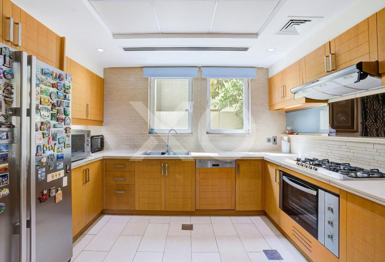 Great Condition | Extended BUA | AMC Included photo 5