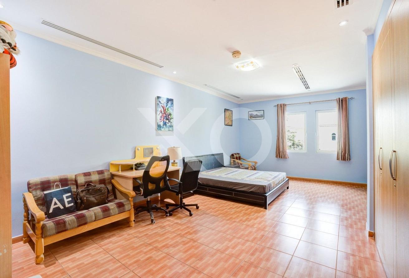 Great Condition | Extended BUA | AMC Included photo 14