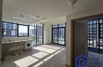 Apartment - 1 Bedroom - 1 Bathroom for rent in Azizi Riviera 34 - Azizi Riviera - Meydan One - Meydan - Dubai