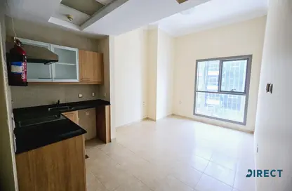Apartment - Studio - 1 Bathroom for rent in Zumurud Tower - Dubai Marina - Dubai
